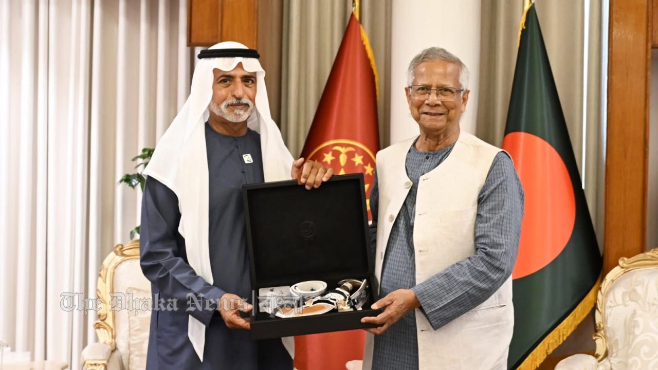 ভিসা চালু করায় আরব আমিরাতকে প্রধান উপদেষ্টার ধন্যবাদ