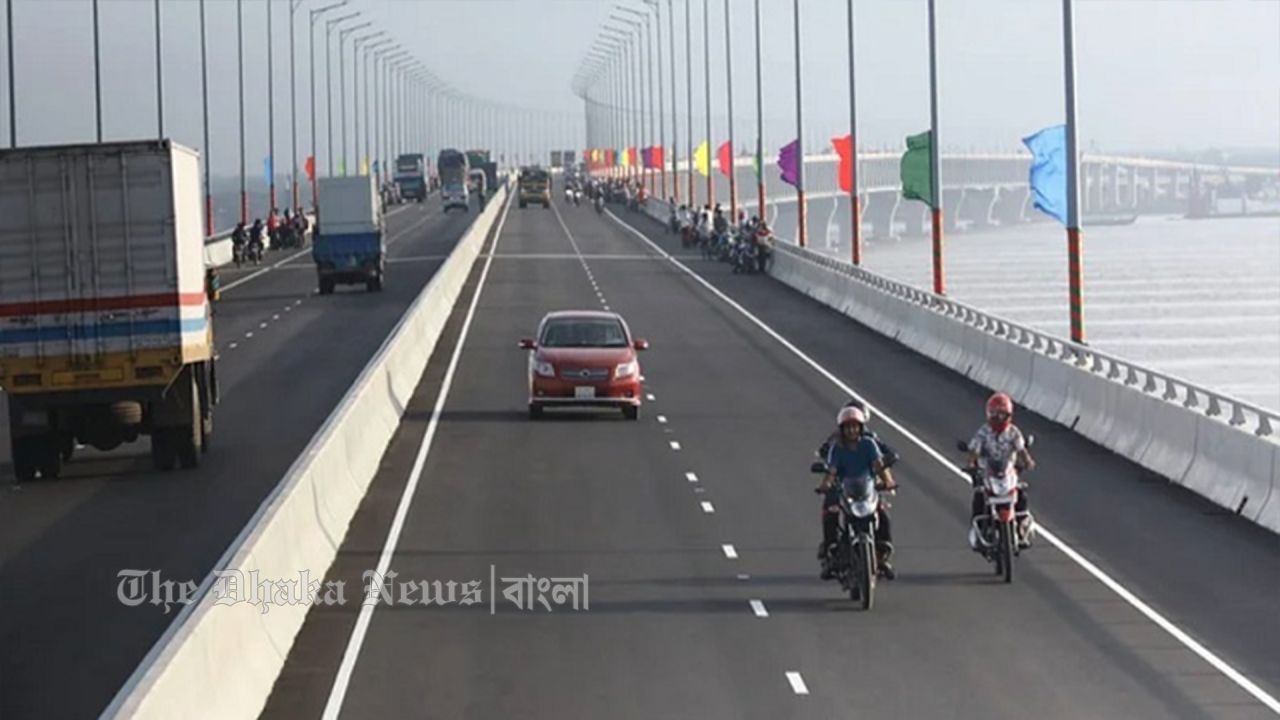 পদ্মা সেতুর ৩ বছরপূর্তি: আড়াই হাজার কোটির মাইলফলক টোল আদায়