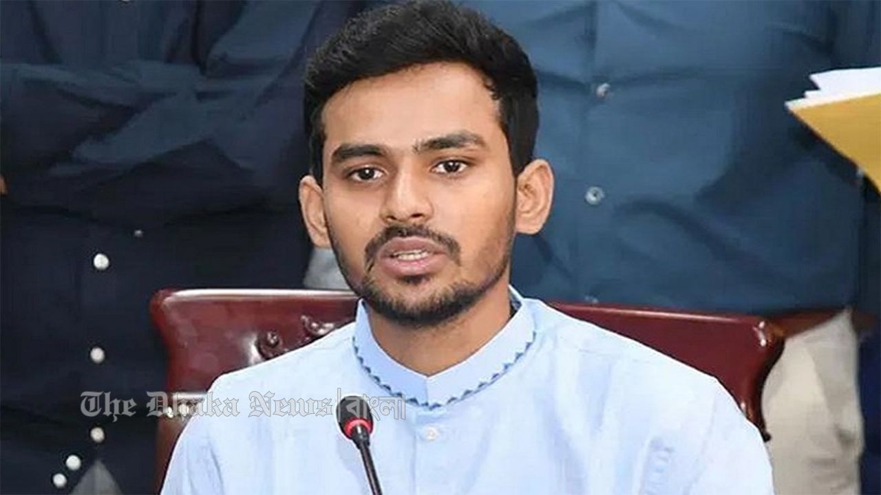 গণতান্ত্রিক প্রক্রিয়ায় ক্ষমতা হস্তান্তর হবে, এমনটাই জানিয়েছেন: আসিফ মাহমুদ