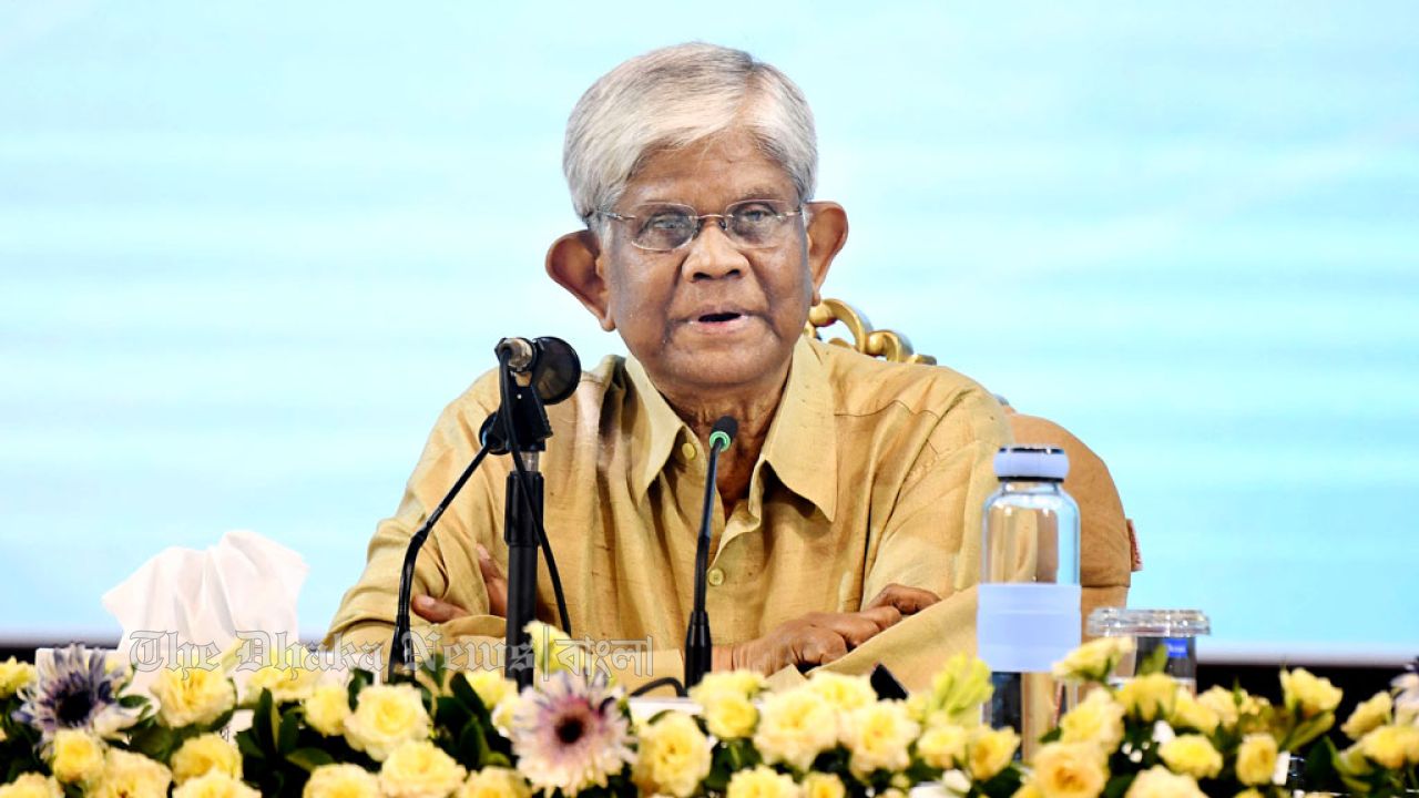 সরকারি জমি প্রতীকী মূল্যে কাউকে দেওয়া হবে না: অর্থ উপদেষ্টা