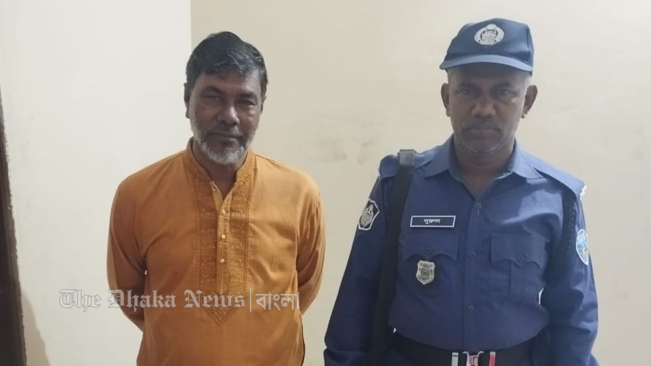 হাতিয়ায় আওয়ামী লীগের সভাপতি সালাউদ্দিন গ্রেপ্তার