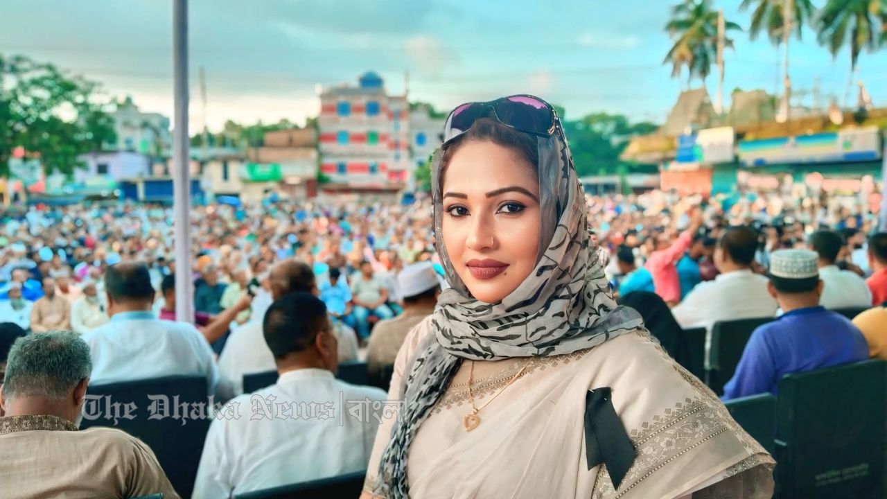 লক্ষ্মীপুরে সালিশ বাণিজ্য ও ব্ল্যাকমেইনের এর অভিযোগ 