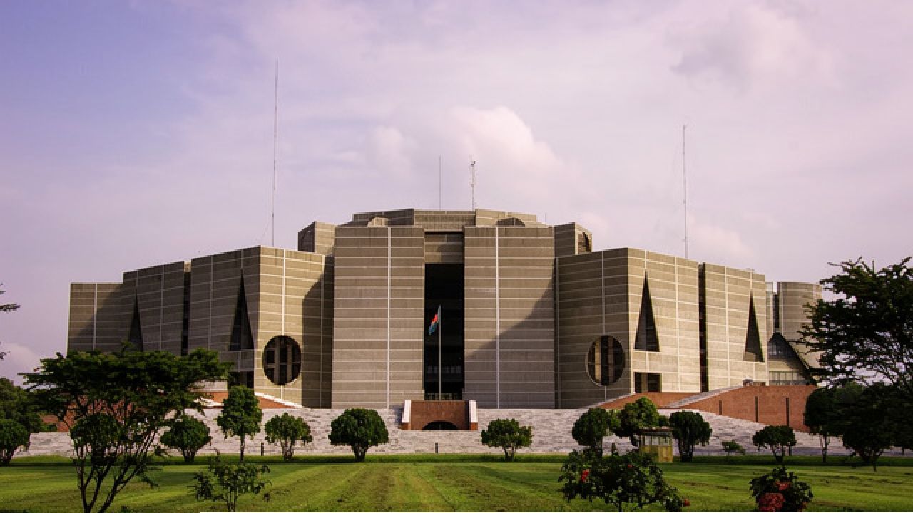 নবনির্বাচিত সংসদ সদস্যদের শপথ আজ