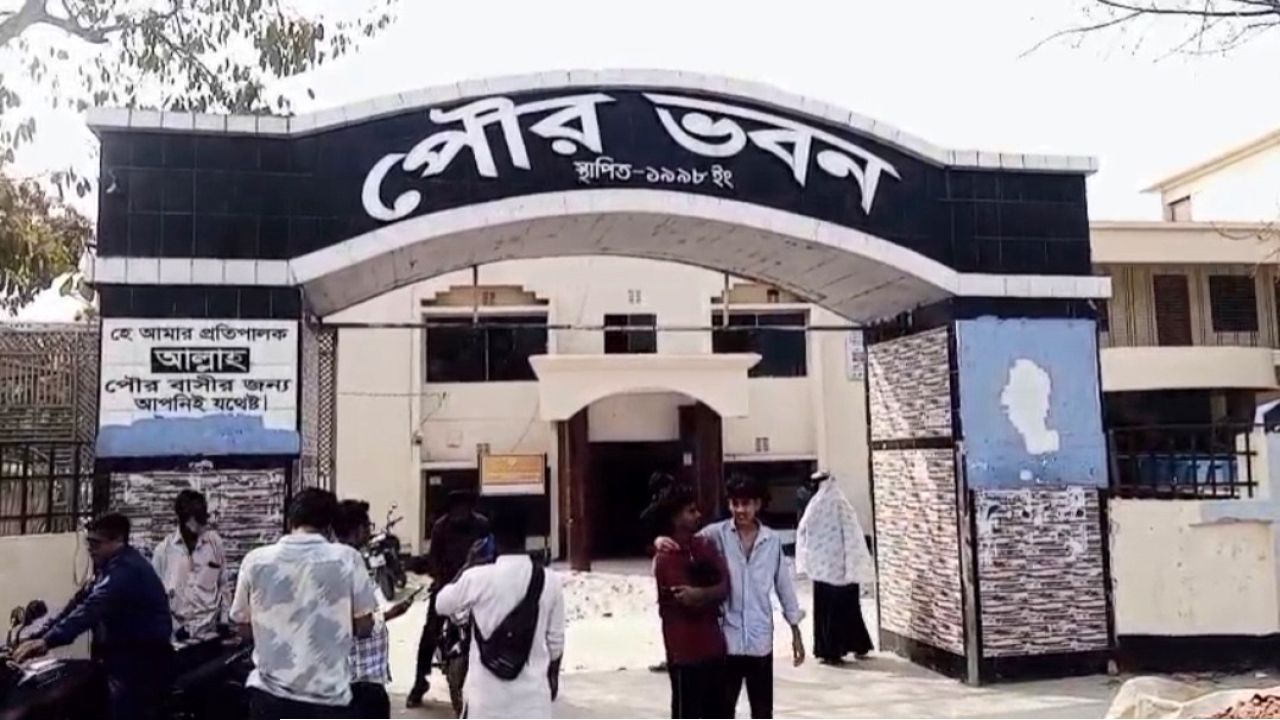 চাঁদপুরে টেন্ডার প্রক্রিয়া নিয়ে বিএনপির দুই গ্রুপের সংঘর্ষে আহত ৫
