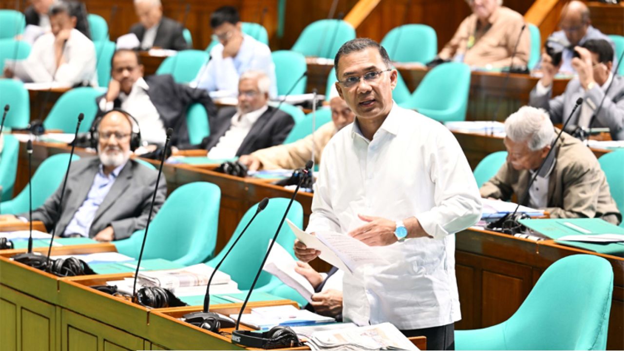 ঢাকাকে ‘ক্লিন এবং গ্রীন সিটি’ করতে ১২ দফা কর্মপরিকল্পনা গ্রহণ করেছে সরকার