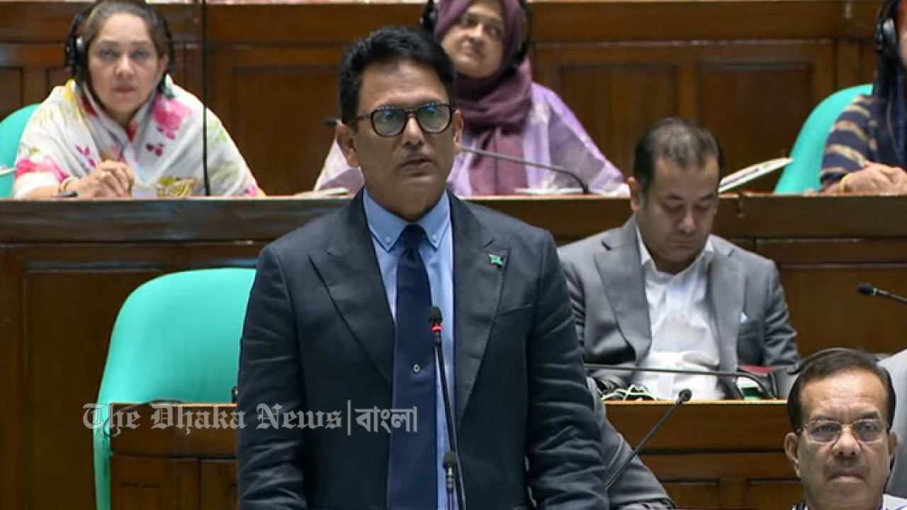 শিক্ষার্থীদের কাছে সংসদে দুঃখ প্রকাশ করলেন শিক্ষামন্ত্রী