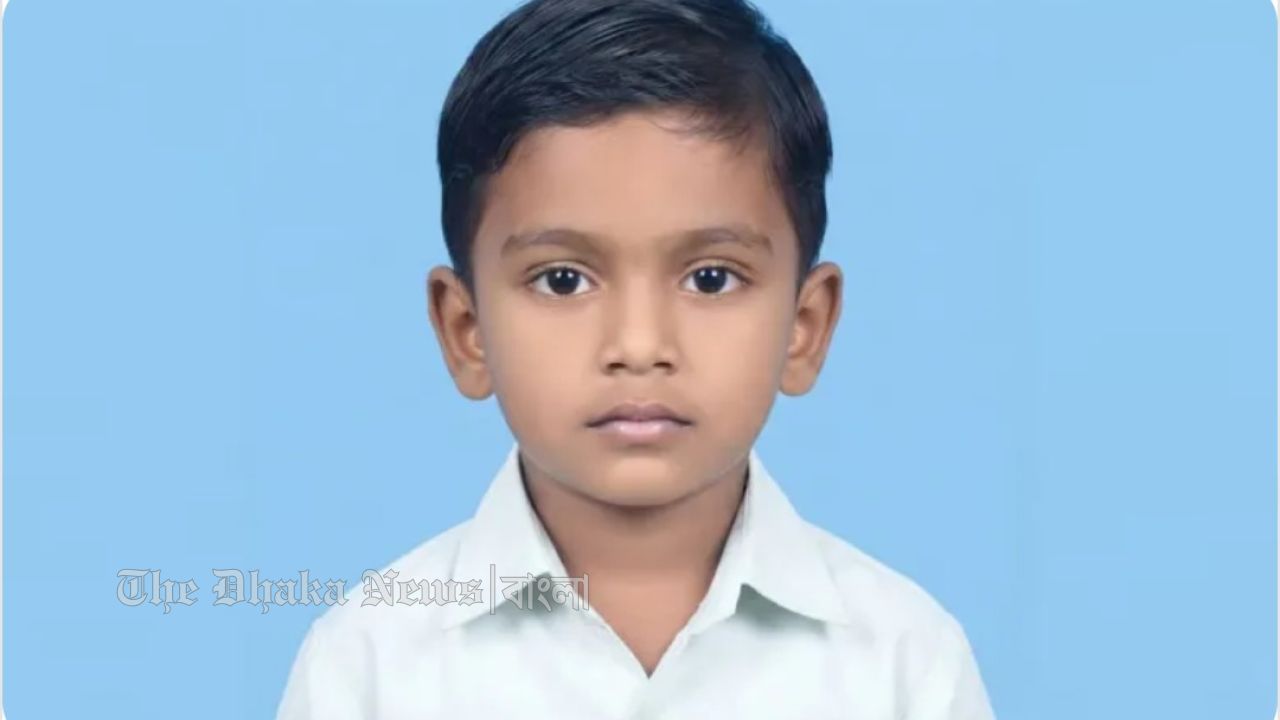 বাবা ডাক শুনার সৌভাগ্য হলো না প্রবাসীর! পুকুরে ডুবে প্রাণ হারাল ২ বছরের সন্তান
