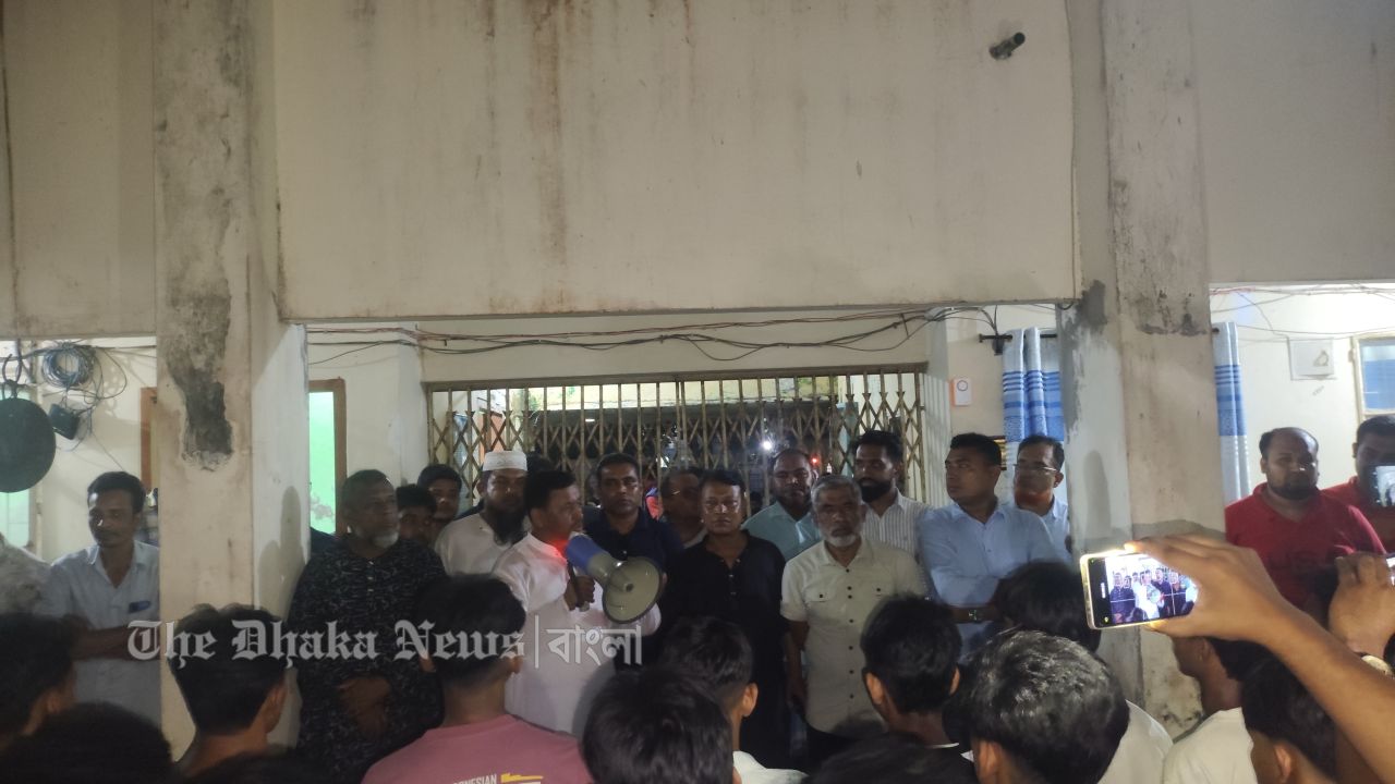 হাইমচরে মাদক কিশোর গ্যাংবিরোধী অভিযানে আটক ৪৮ যুবকে পরিবারের জিম্বায় মুচলেকায় মুক্ত